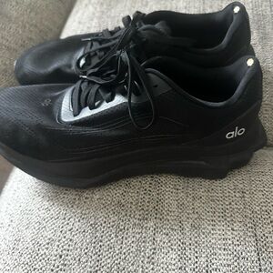 ALO Yoga Men's Black Athletic Shoes